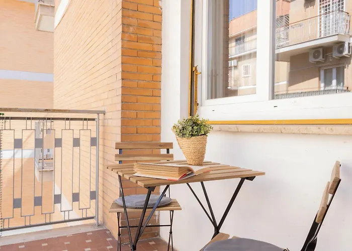 Aeterna Nomentana House Apartamento Roma